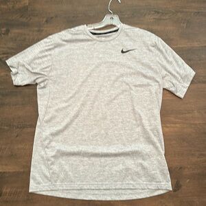 Men’s Nike running grey shirt size XL dri-fit
